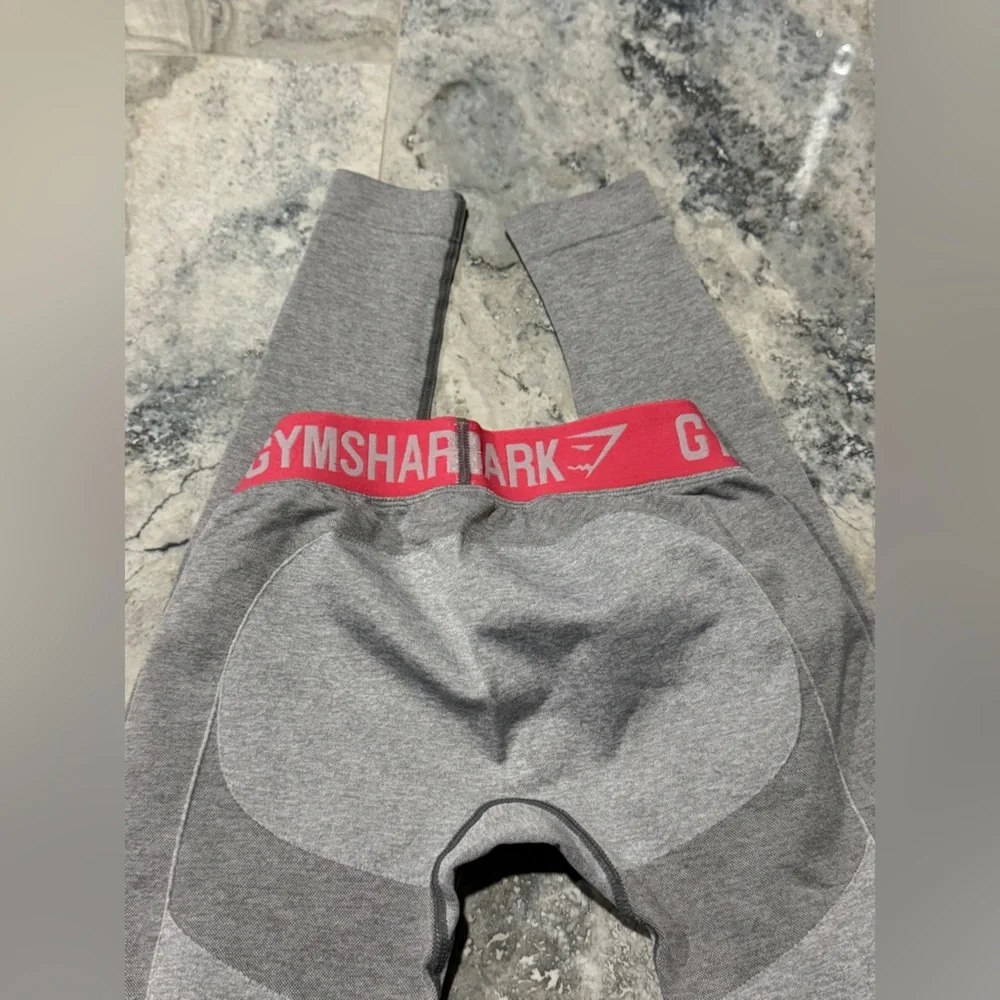 Gymshark stylish gray